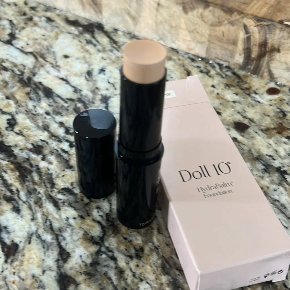 💕🌙Doll 10 Fair Hydrabalm Foundation Stick